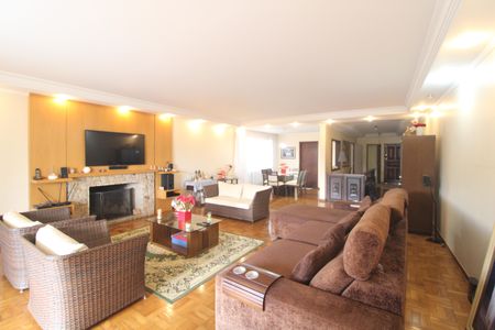 Sala de casa à venda com 3 quartos, 399m² em Jardim Santa Helena, São Paulo