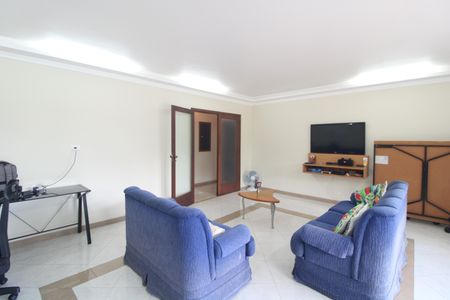 Casa à venda com 399m², 3 quartos e 4 vagasSalão