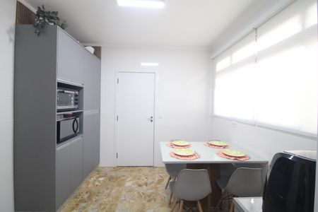 Casa à venda com 399m², 3 quartos e 4 vagasCozinha 