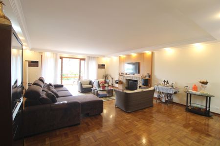 Sala de casa à venda com 3 quartos, 399m² em Jardim Santa Helena, São Paulo