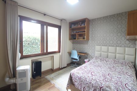 Casa à venda com 399m², 3 quartos e 4 vagasSuíte 2