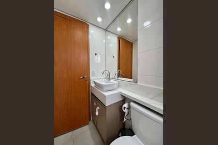 Banheiro de apartamento para alugar com 2 quartos, 46m² em Villa Garden, Campinas