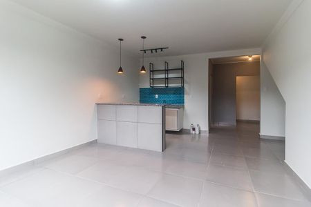 Sala/Cozinha de casa para alugar com 2 quartos, 65m² em Vl. Santista, Mogi das Cruzes