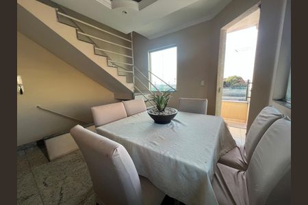 Foto 04 de casa à venda com 4 quartos, 120m² em Eldorado, Contagem