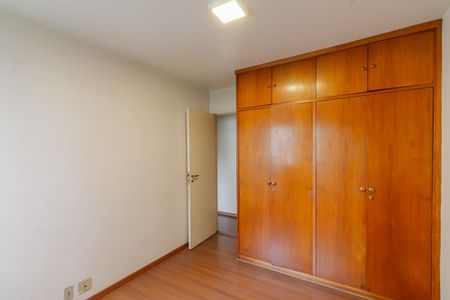 Apartamento à venda com 149m², 4 quartos e 2 vagas Apartamento à venda com 149m², 4 quartos e 2 vagasQuarto 2