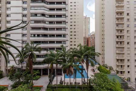 Apartamento à venda com 149m², 4 quartos e 2 vagas Apartamento à venda com 149m², 4 quartos e 2 vagasQuarto 2