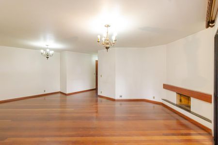 Apartamento à venda com 149m², 4 quartos e 2 vagas Apartamento à venda com 149m², 4 quartos e 2 vagasSala