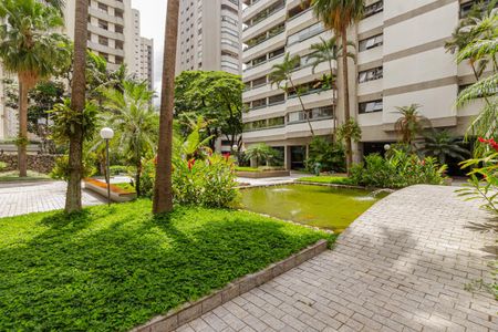 Apartamento à venda com 149m², 4 quartos e 2 vagas Apartamento à venda com 149m², 4 quartos e 2 vagasÁrea Comum