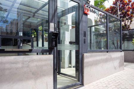 Apartamento para alugar com 77m², 3 quartos e 2 vagasFachada