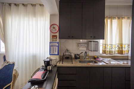 Apartamento para alugar com 77m², 3 quartos e 2 vagasCozinha