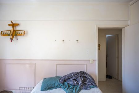 Apartamento para alugar com 77m², 3 quartos e 2 vagasQuarto