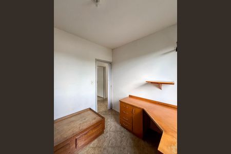 Quarto 2 de apartamento para alugar com 2 quartos, 47m² em Vila Liviero, São Paulo