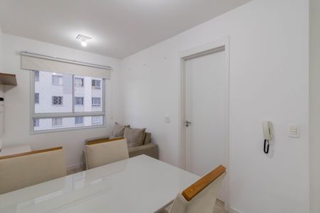Sala de apartamento para alugar com 2 quartos, 43m² em Vila das Bandeiras, Guarulhos