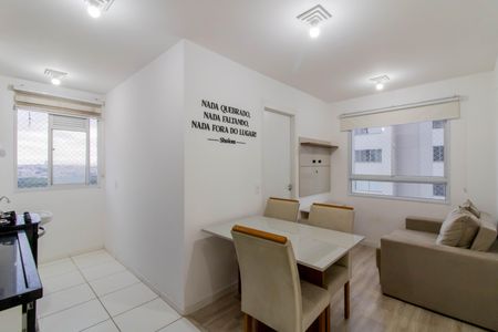 Sala de apartamento para alugar com 2 quartos, 43m² em Vila das Bandeiras, Guarulhos