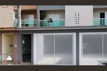 Apartamento à venda com 64m², 2 quartos e 1 vaga Apartamento à venda com 64m², 2 quartos e 1 vagaFachada