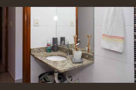 Apartamento à venda com 64m², 2 quartos e 1 vaga Apartamento à venda com 64m², 2 quartos e 1 vagaBanheiro da Suíte