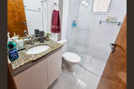 Apartamento à venda com 64m², 2 quartos e 1 vaga Apartamento à venda com 64m², 2 quartos e 1 vagaBanheiro