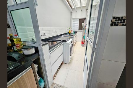 Apartamento à venda com 64m², 2 quartos e 1 vaga Apartamento à venda com 64m², 2 quartos e 1 vagaÁrea de Serviço