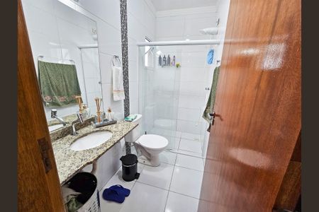 Apartamento à venda com 64m², 2 quartos e 1 vaga Apartamento à venda com 64m², 2 quartos e 1 vagaBanheiro Suite