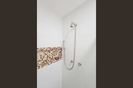 Apartamento para alugar com 123m², 2 quartos e 2 vagas Apartamento para alugar com 123m², 2 quartos e 2 vagasBanheiro da suíte