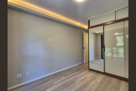 Apartamento à venda com 81m², 2 quartos e 2 vagasSuíte 2