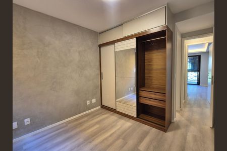 Apartamento à venda com 81m², 2 quartos e 2 vagasSuíte 