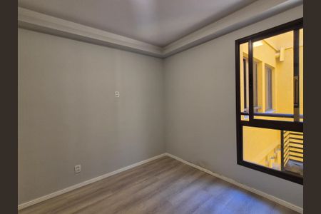 Apartamento à venda com 81m², 2 quartos e 2 vagasSuíte 
