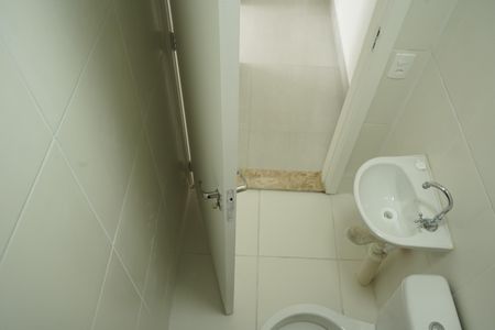 Apartamento para alugar com 44m², 2 quartos e sem vagaBanheiro