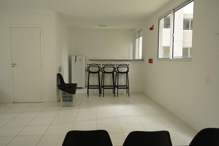Apartamento para alugar com 44m², 2 quartos e sem vagaÁrea comum - Salão de festas