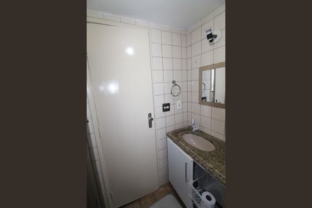 Banheiro social de apartamento para alugar com 2 quartos, 60m² em Jardim Paulista, São José dos Campos