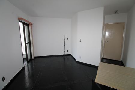 Apartamento para alugar com 60m², 2 quartos e 1 vagaSala