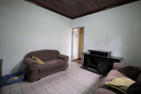 Casa à venda com 128m², 2 quartos e 2 vagas Casa à venda com 128m², 2 quartos e 2 vagasSala