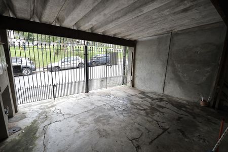 Casa à venda com 128m², 2 quartos e 2 vagas Casa à venda com 128m², 2 quartos e 2 vagasGaragem