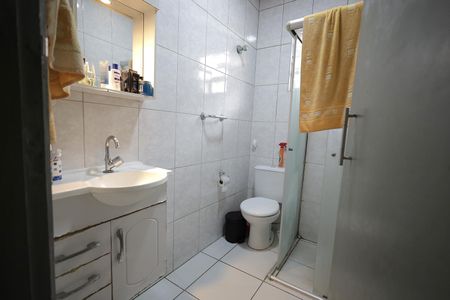 Casa à venda com 128m², 2 quartos e 2 vagas Casa à venda com 128m², 2 quartos e 2 vagasBanheiro