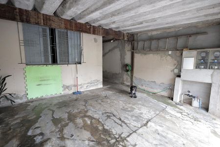 Casa à venda com 128m², 2 quartos e 2 vagas Casa à venda com 128m², 2 quartos e 2 vagasGaragem