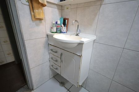 Casa à venda com 128m², 2 quartos e 2 vagas Casa à venda com 128m², 2 quartos e 2 vagasBanheiro