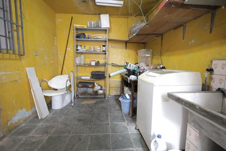 Casa à venda com 128m², 2 quartos e 2 vagas Casa à venda com 128m², 2 quartos e 2 vagasÁrea de Serviço