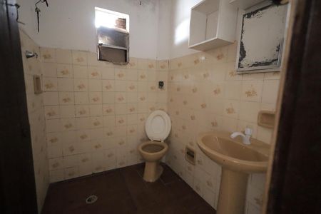 Casa à venda com 128m², 2 quartos e 2 vagas Casa à venda com 128m², 2 quartos e 2 vagasBanheiro 2