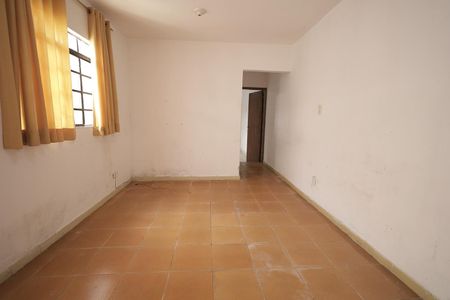 Casa à venda com 128m², 2 quartos e 2 vagas Casa à venda com 128m², 2 quartos e 2 vagasSala 2