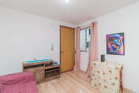 Sala de apartamento à venda com 2 quartos, 70m² em Vila Nova, Porto Alegre