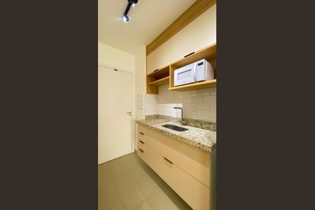 cozinha de apartamento para alugar com 1 quarto, 25m² em Butantã, São Paulo