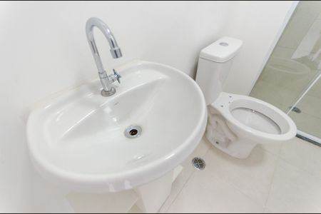 Apartamento para alugar com 34m², 2 quartos e sem vagaBanheiro