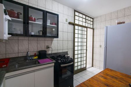 Apartamento para alugar com 76m², 3 quartos e sem vagaCozinha