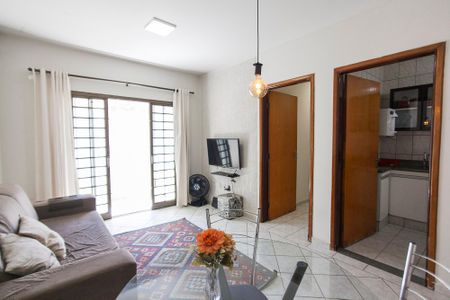 Sala de apartamento para alugar com 3 quartos, 76m² em Brasil, Uberlândia