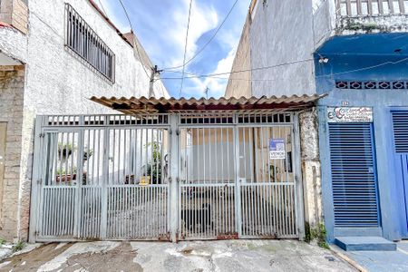 Casa à venda com 150m², 2 quartos e 1 vagaFachada com Plaquinha