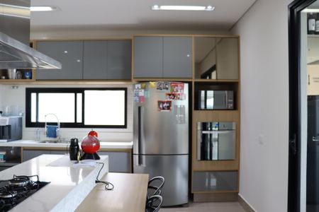 Casa de condomínio à venda com 343m², 4 quartos e 6 vagas Casa de condomínio à venda com 343m², 4 quartos e 6 vagasCozinha