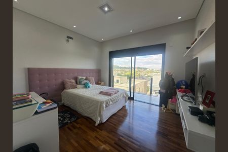 Casa de condomínio à venda com 343m², 4 quartos e 6 vagas Casa de condomínio à venda com 343m², 4 quartos e 6 vagasSuíte 3