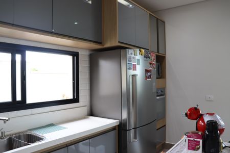 Casa de condomínio à venda com 343m², 4 quartos e 6 vagas Casa de condomínio à venda com 343m², 4 quartos e 6 vagasCozinha