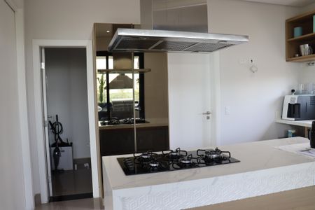 Casa de condomínio à venda com 343m², 4 quartos e 6 vagas Casa de condomínio à venda com 343m², 4 quartos e 6 vagasCozinha