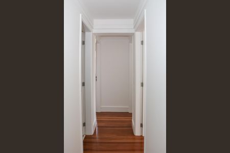 Corredor de apartamento para alugar com 3 quartos, 86m² em Pompeia, São Paulo